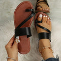 Sandales cognac à lanières croisées ajustables pour femme
