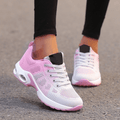 Chaussures légères pour femme au style épuré et semelle souple
